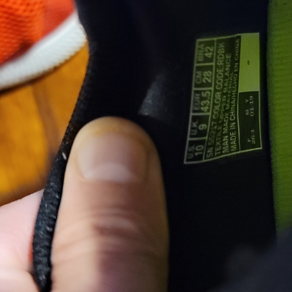 Shoes - Picture 4 of 4